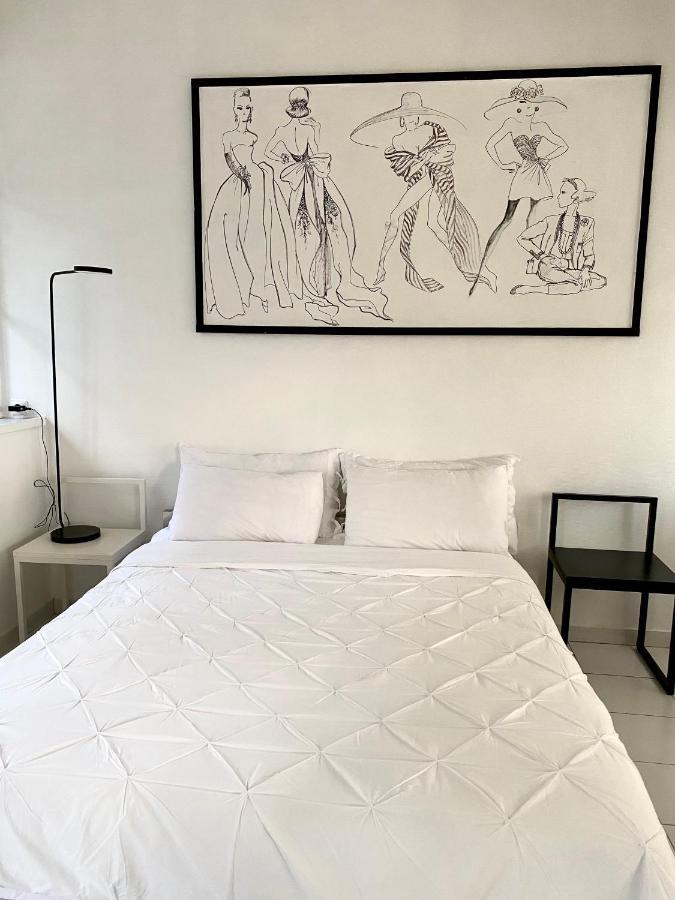 Élégant Studio Dans Batiment Historique Saint-Tropez Extérieur photo