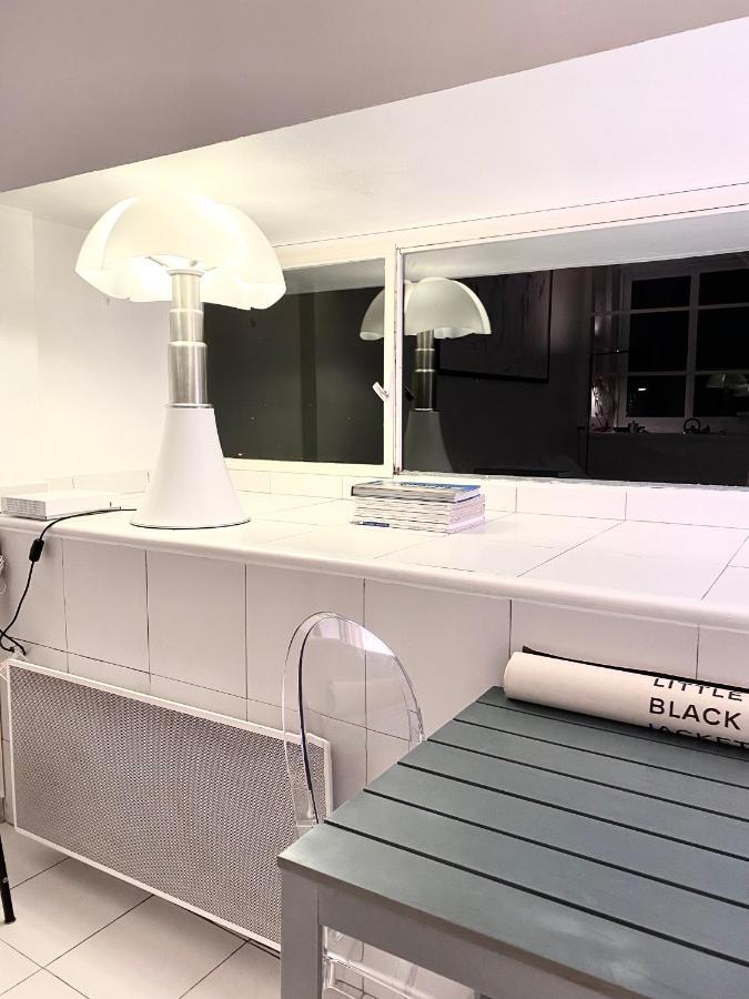 Élégant Studio Dans Batiment Historique Saint-Tropez Extérieur photo
